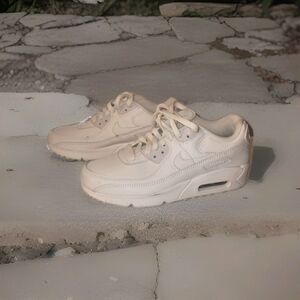 Size 7 Youth - Nike Air Max 90 Low White